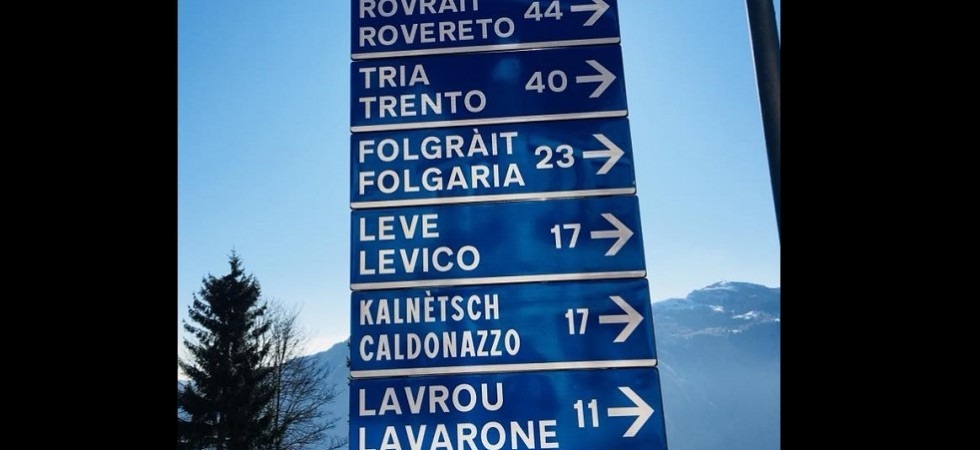 A Luserna i cartelli stradali scritti prima in cimbro e dopo in italiano