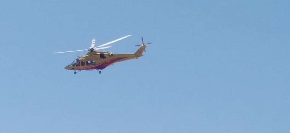 Frena per evitare lo scontro con un furgone ma viene catapultata sull'asfalto, 20enne motociclista trasportata in ospedale