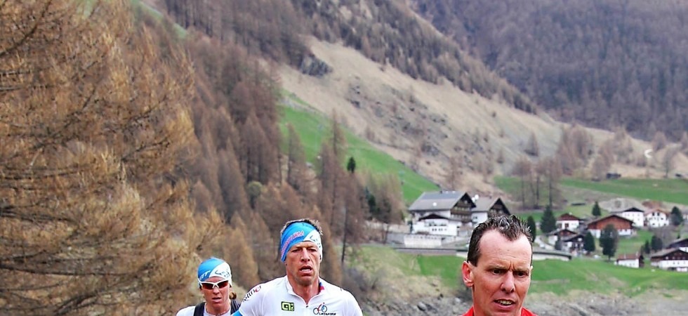 Una fase di corsa Ötzi Alpin Marathon (foto Newspower)