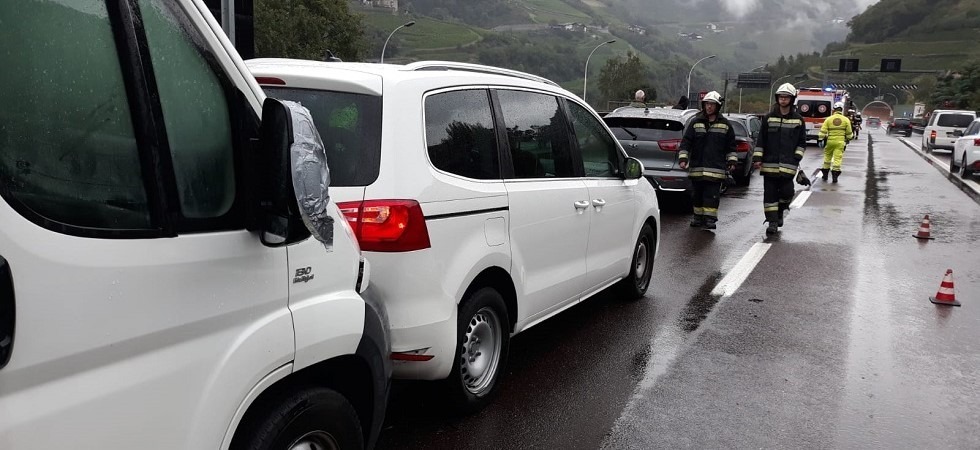 Tamponamento a catena sull’A22, quattro auto coinvolte e un ferito