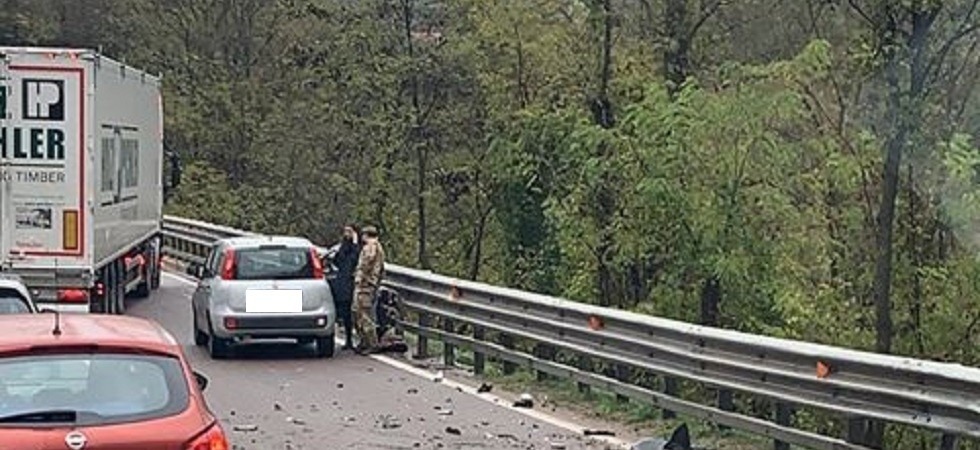 Scontro tra auto e Valsugana paralizzata verso Padova