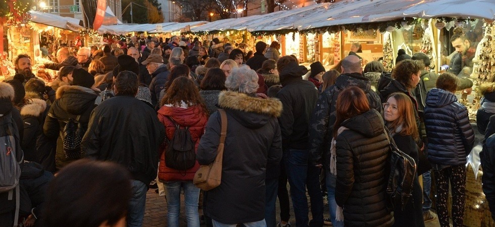 Foto di Daniele Mosna Mercatino di Natale, oltre 75 mila presenze, 150 camper e una quarantina di pullman a Trento
