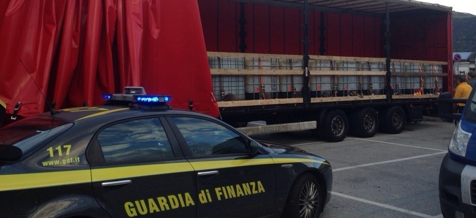 Sequestrati dalle Fiamme Gialle 52 mila litri di gasolio di contrabbando sull'A22