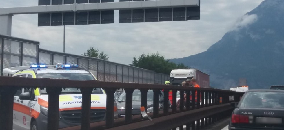 Incidente a catena, traffico in tilt in A22