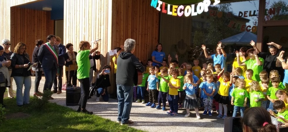 Legno, pannelli fotovoltaici, recupero dell'acqua inerziale: ecco la scuola sostenibile
