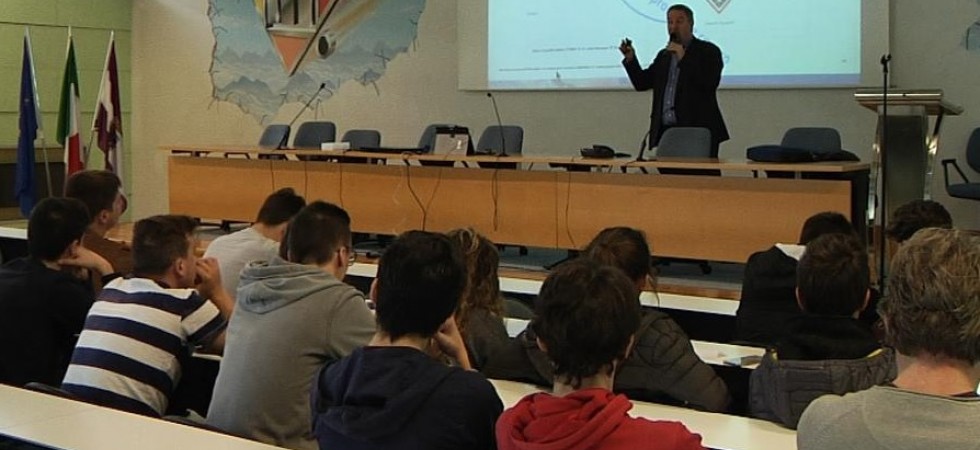 Arrivano 590 mila euro per aiutare gli studenti in difficoltà e contrastare la dispersione scolastica