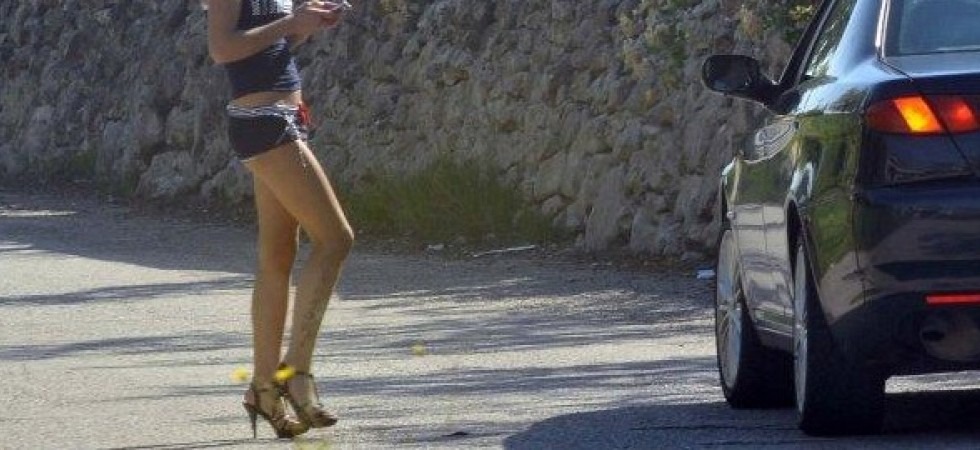 Foto da internet Litiga per la prestazione e viene aggredita dal cliente