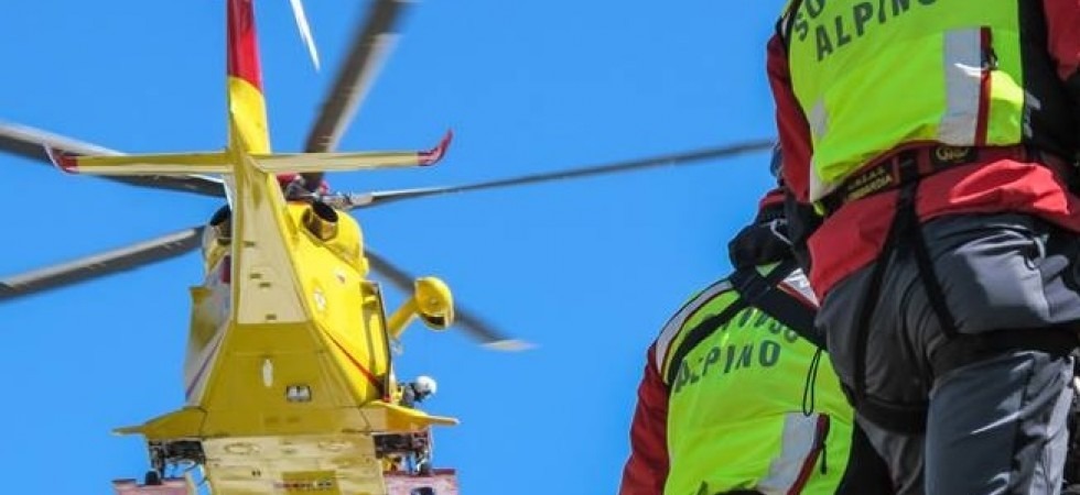 Tragedia in montagna, scivola e cade nel vuoto per 500 metri