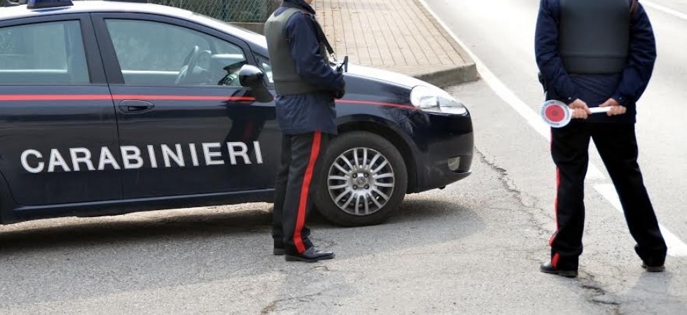 Hanno rubato l'auto con dentro mia figlia'', ma alla fine cercava nel parcheggio sbagliato