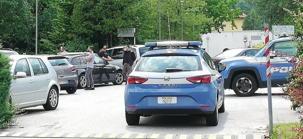 Paura a Ravina, maxi rissa tra una trentina di persone