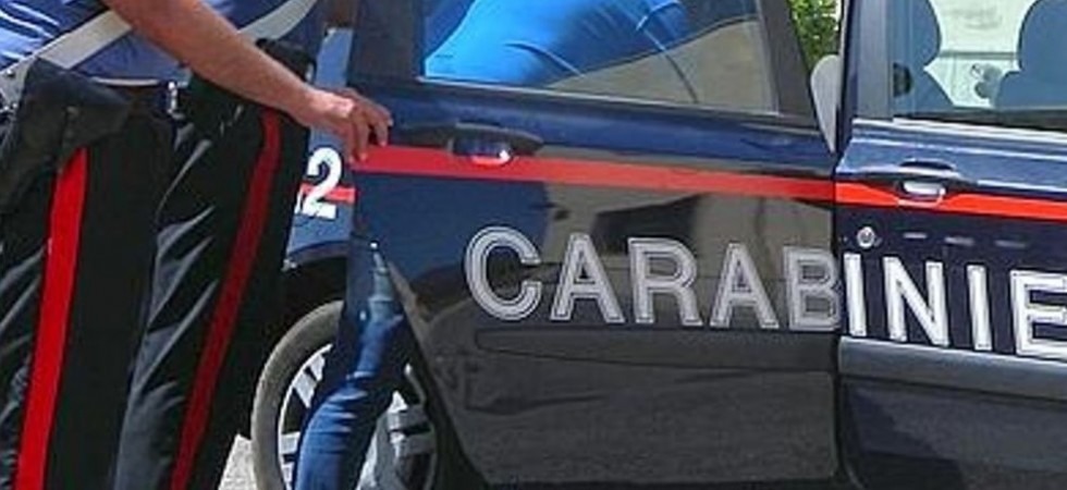 E' ai domiciliari per maltrattamenti in famiglia ma si allontana, 25enne arrestato