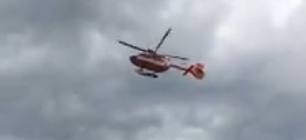 Tragedia in montagna, scivola e precipita in un burrone