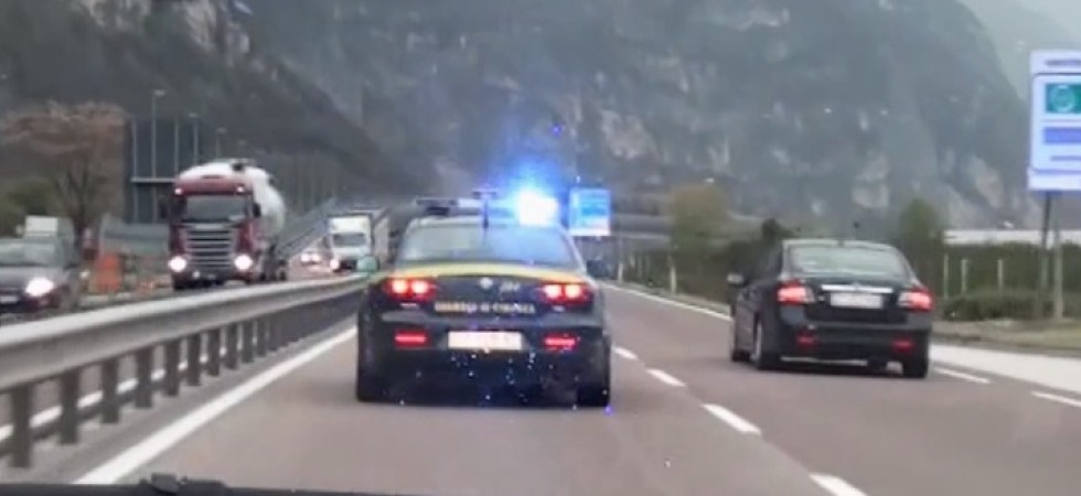 Nascondono nella panciera 300 mila euro di denaro riciclato