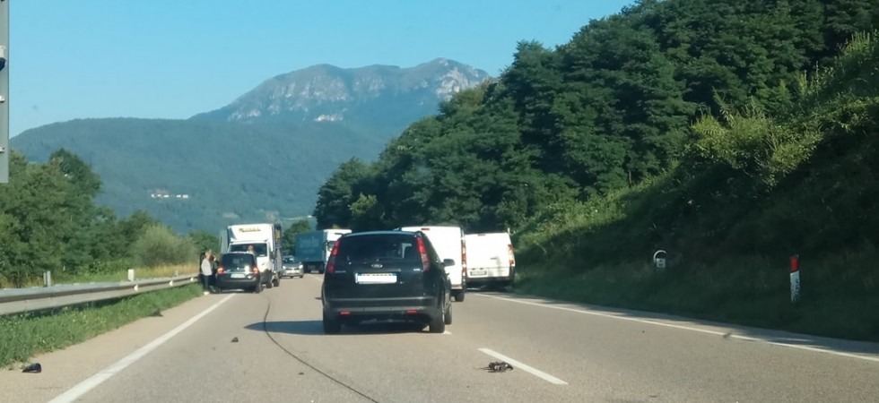 Foto: Fb info traffico Trintino Alto Adige Incidente in Valsugana, traffico in tilt