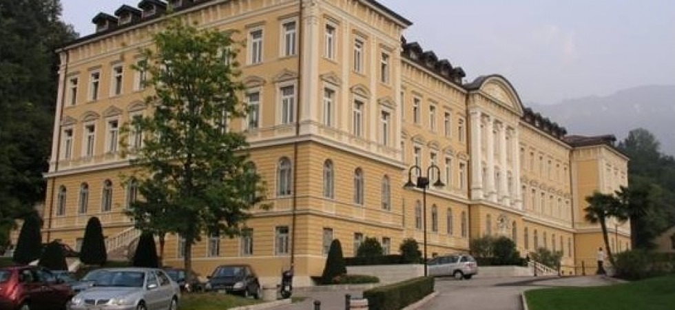 Ladri al liceo Galilei di Trento, rubati i soldi dei distributori automatici