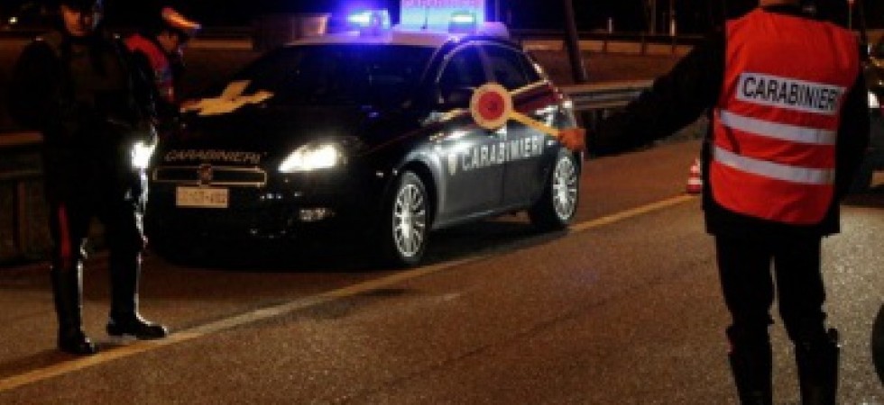 Ubriachi alla guida di un furgone rubato provocano un incidente con sei feriti