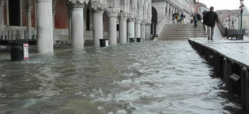 Acqua alta a Venezia, allerta rossa questa mattina