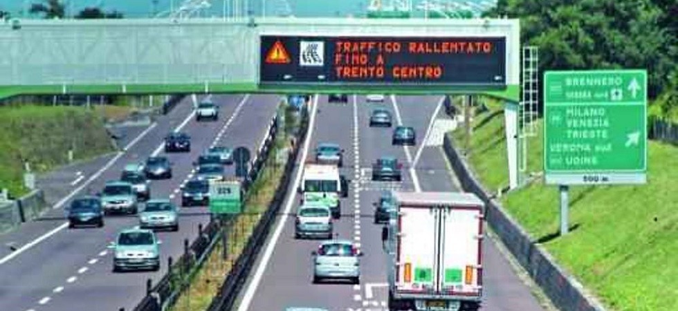 Tamponamento in A22, code e rallentamenti