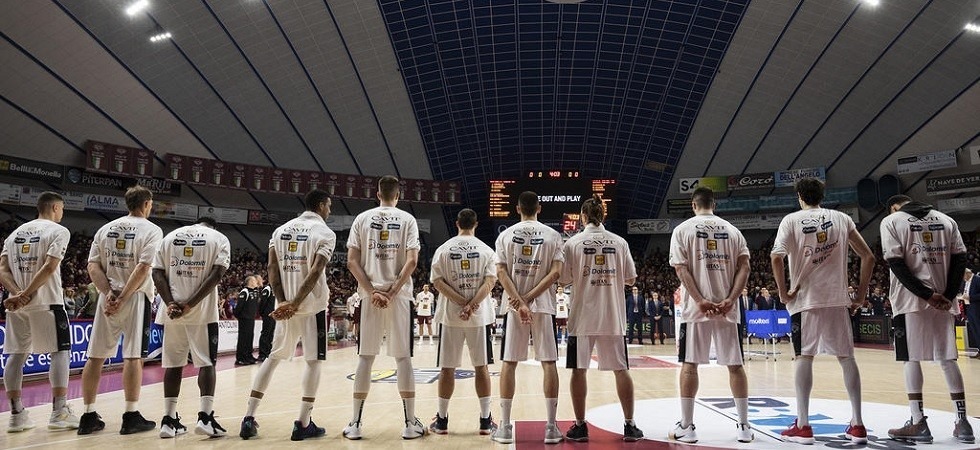 Scandone Avellino esclusa dalla serie A, il massimo campionato scende a 17 formazioni e Aquila Basket rivede i prezzi della