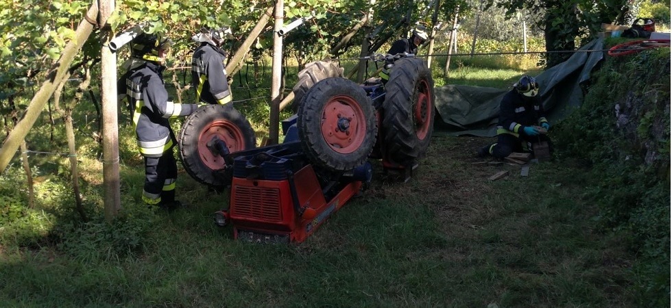 Resta schiacciato dal trattore, muore Bruno Bonora