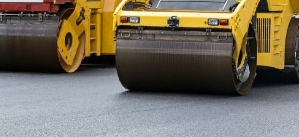Al via l'asfaltatura della statale 47: Valsugana a senso unico alternato di notte per 15 giorni