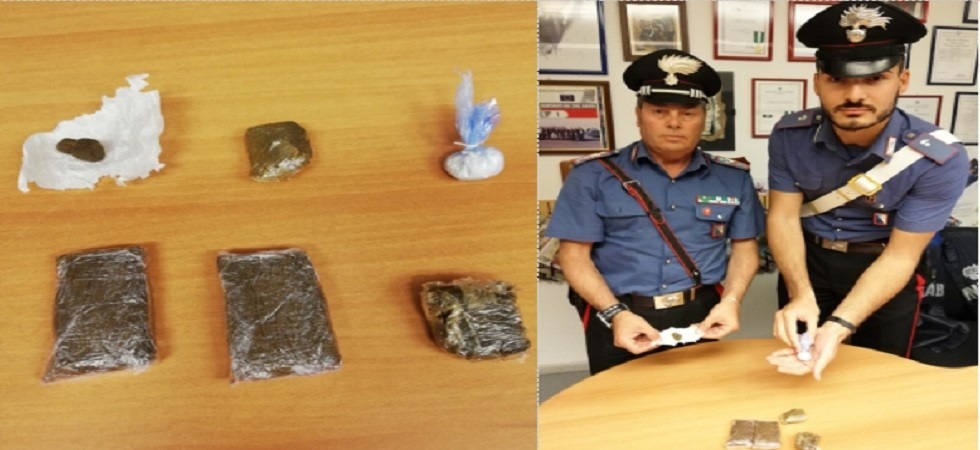 Uno nasconde 120 grammi di hashih nello zaino, l'altro ha addosso la cocaina, nei guai due uomini