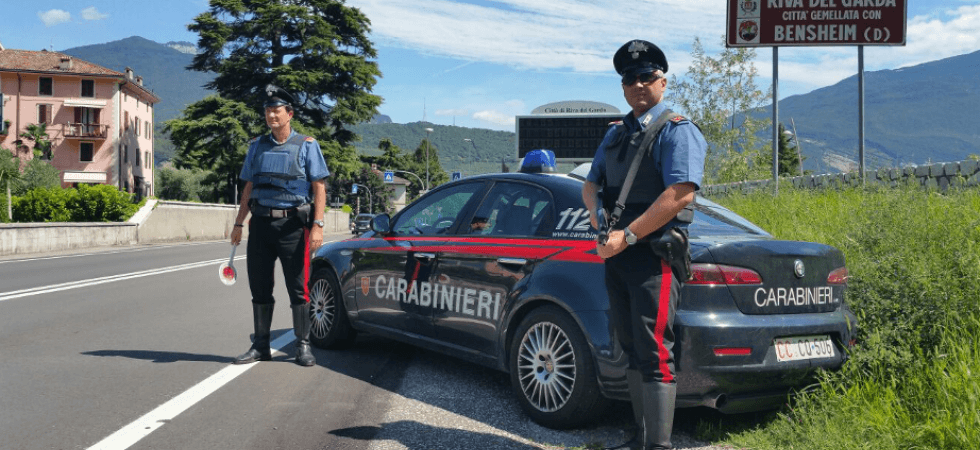 Pochi grammi di marijuana e hashish, tanti giovani nei guai: da Storo ad Arco e Ledro denunce per droga e alcol