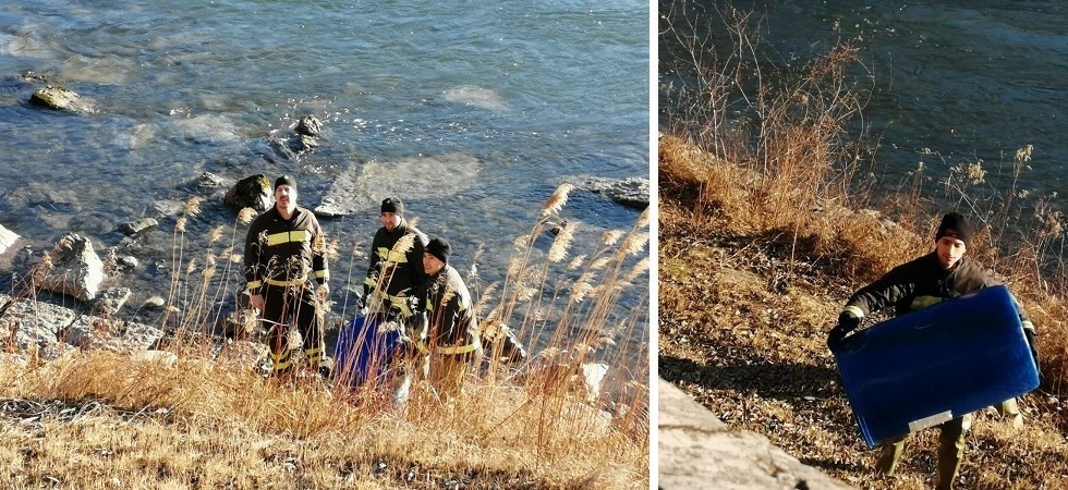 Trento, dall’Adige spunta un fusto di concime fogliare: sul posto vigili del fuoco e polizia locale