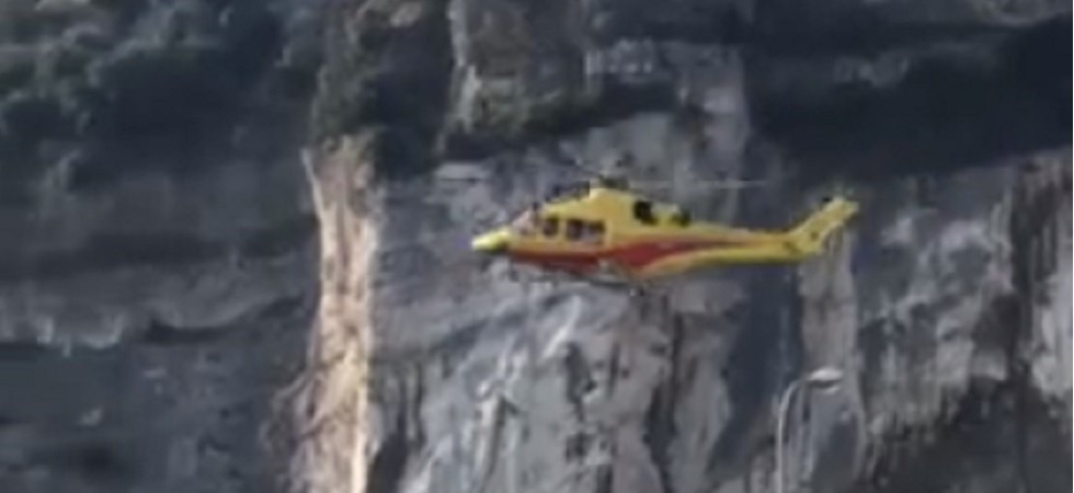 Scontro auto-bici, ferito al volto un ciclista di 53 anni trasportato in elicottero al Santa Chiara di Trento