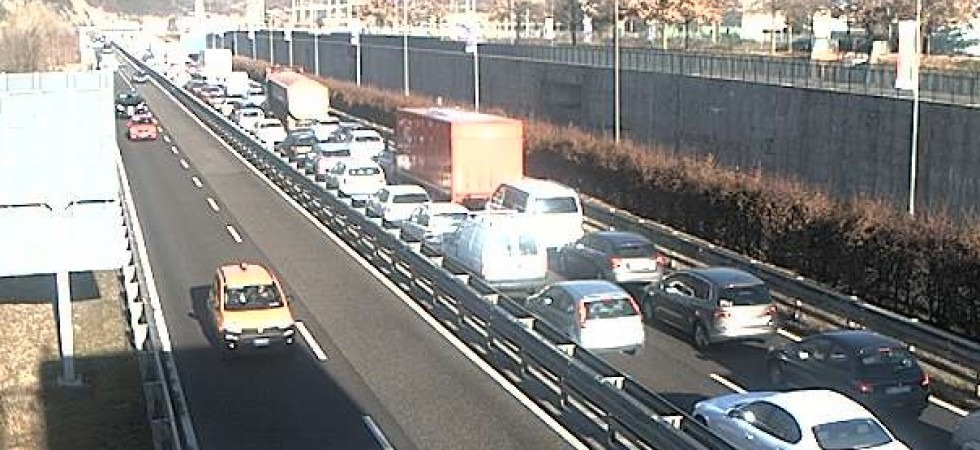 Traffico in tilt a Trento sud, tangenziale bloccata a causa di lavori