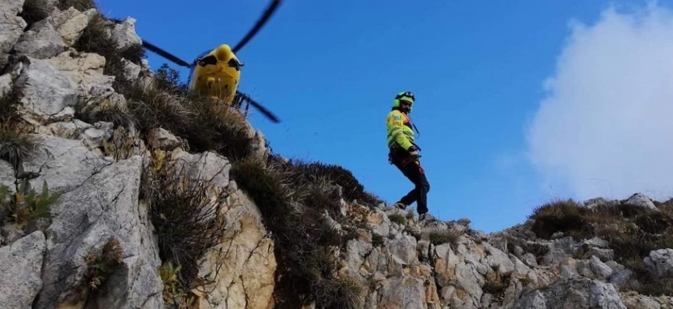 Foto tratta da FB Soccorso Alpino Veneto Tragedia in montagna, donna scivola e muore davanti agli occhi del compagno
