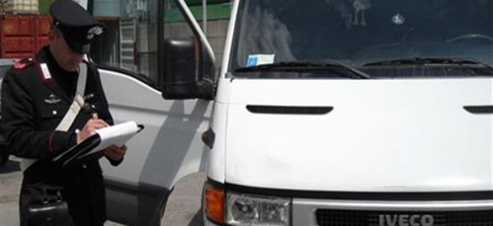 Travasavano carburante da una cisterna a delle taniche per non pagare le accise