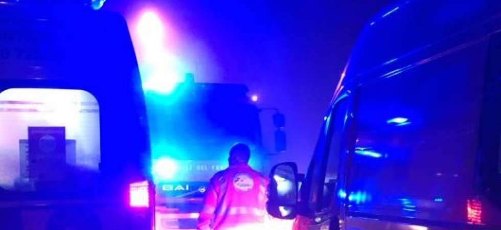 Camion esce di strada e prende fuoco, paura sullo svincolo nord per Lavis