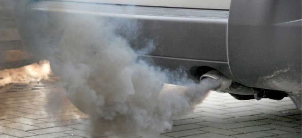 Polveri sottili, da domani limiti alla circolazione per le auto inquinanti