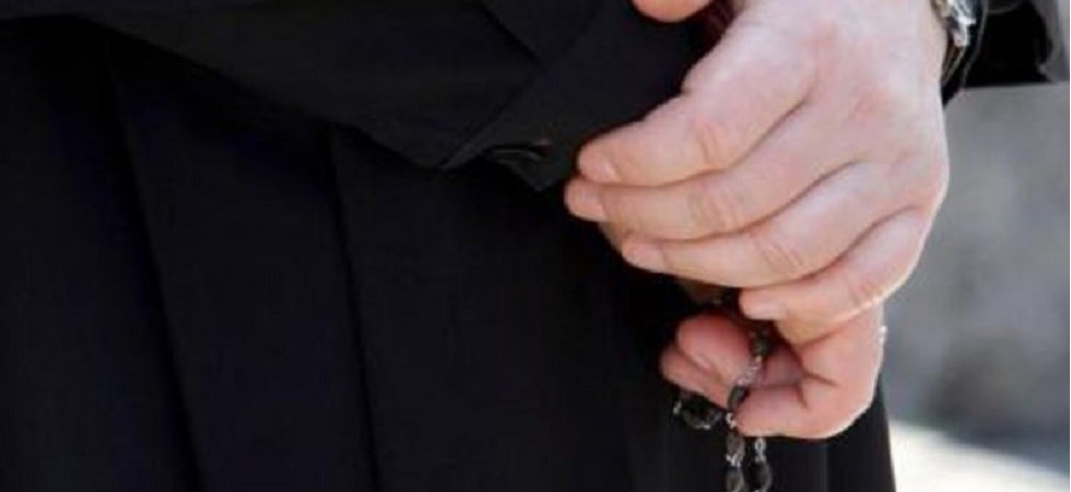 Arrestato un parroco altoatesino appartato con una bimba di 10 anni