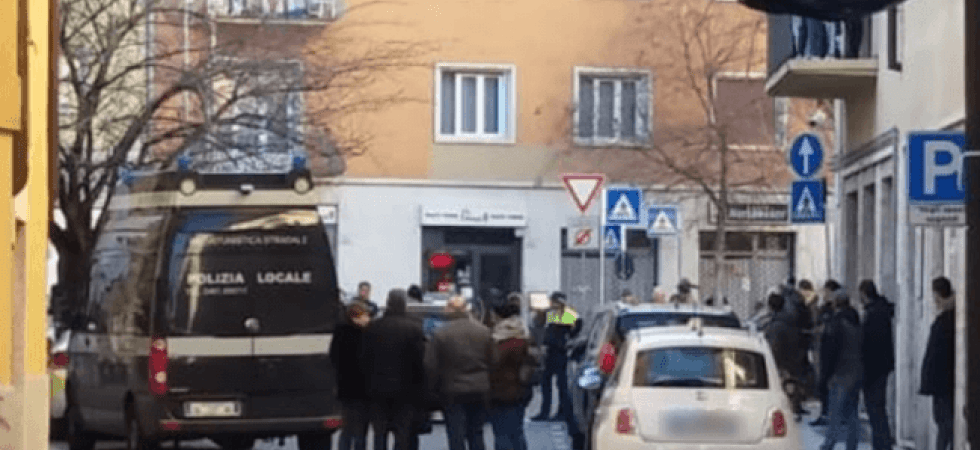 Tensione in Piazza della Portela, giovane fermato per violenza