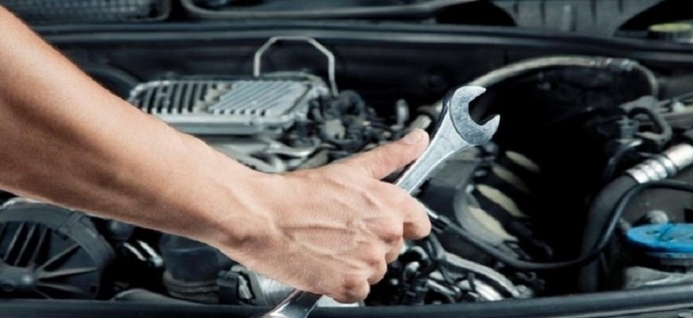 Le riparazioni auto, la ricerca dei pezzi avviene sempre di più online