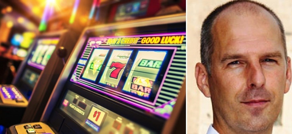 Legge sulle slot, Sapar a Marini: Tastierista della piattaforma Rousseau''