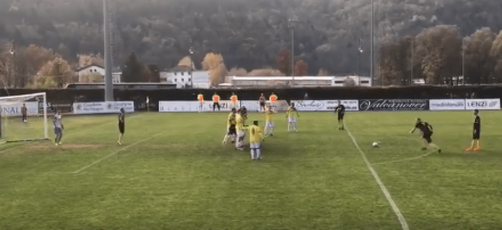 La rincorsa di Bertoldi prima del gol su punizione