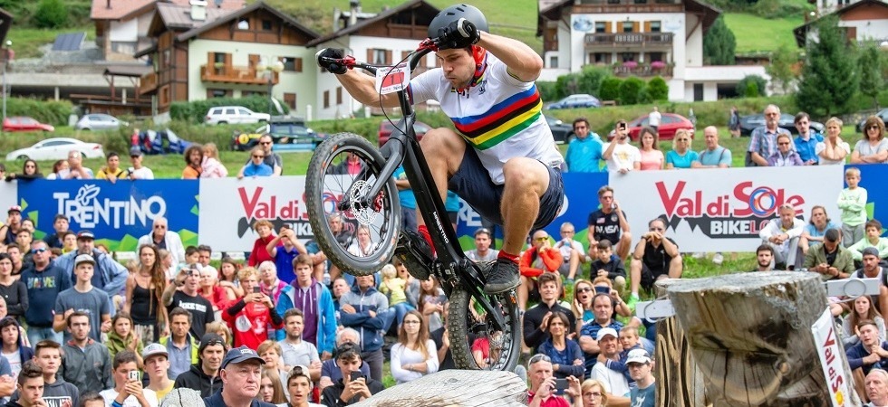 Thomas Pechhacker impegnato in Coppa del Mondo Trials a Vermiglio (Credits: Mauro Mariotti) Thomas Pechhacker impegnato in Coppa del Mondo Trials a Vermiglio (Credits: Mauro Mariotti)