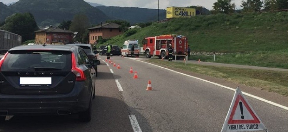 Tamponamento lungo la statale della Valsugana, code e rallentamenti verso Trento