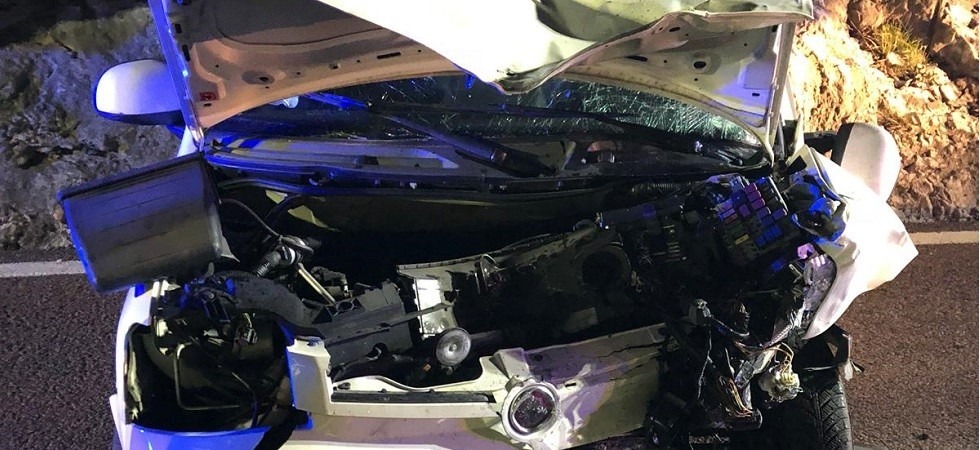 Violento frontale tra due auto sulla Gardesana, due anziani e un 23enne portati in ospedale