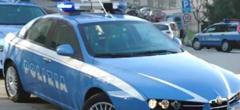 Aggredisce e minaccia di uccidere la moglie