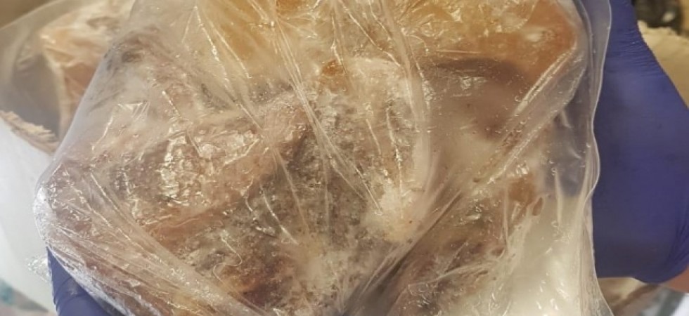 Carne e pesce in cattivo stato di conservazione, sequestrati quasi 70 chili di prodotti a Trento