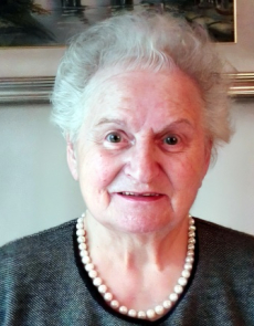 Aurelia Frainer ved. Chin