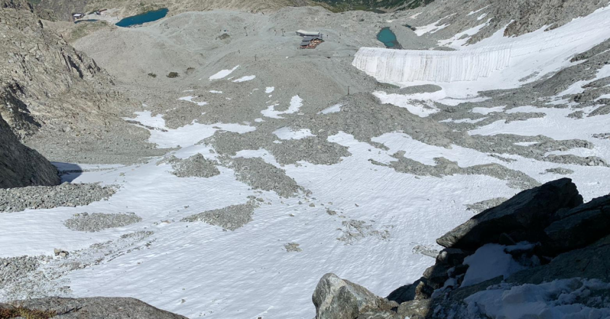 Dodicenne scivola in un canalone per 100 metri ma si salva finendo su ...