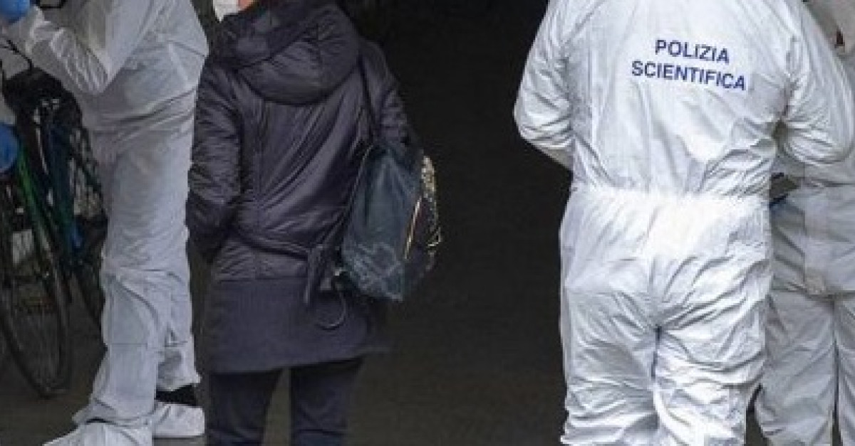 Tragedia in casa, una donna di 50 anni trovata senza vita con una ...