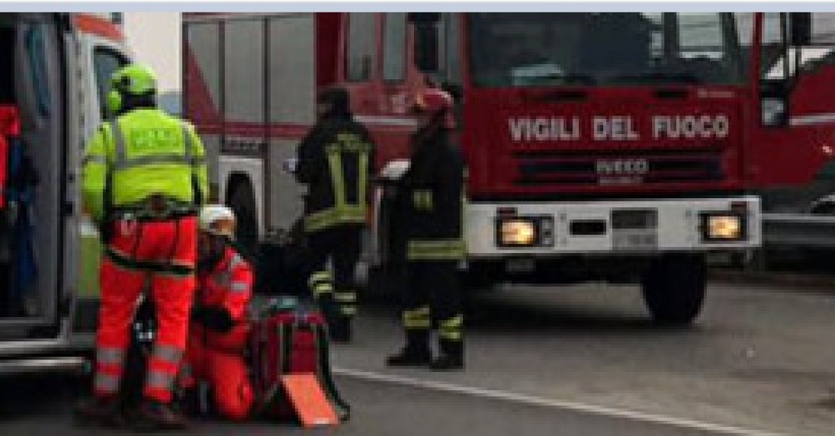 Schianto furgone - mezzo pesante, un ragazzo di 29 anni è morto. Altre ...