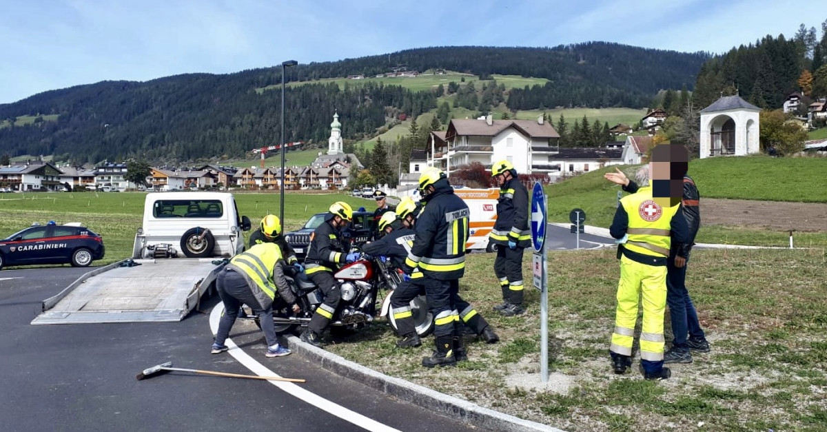 Grave incidente in moto (FOTO): elitrasportato all'ospedale il centauro ...