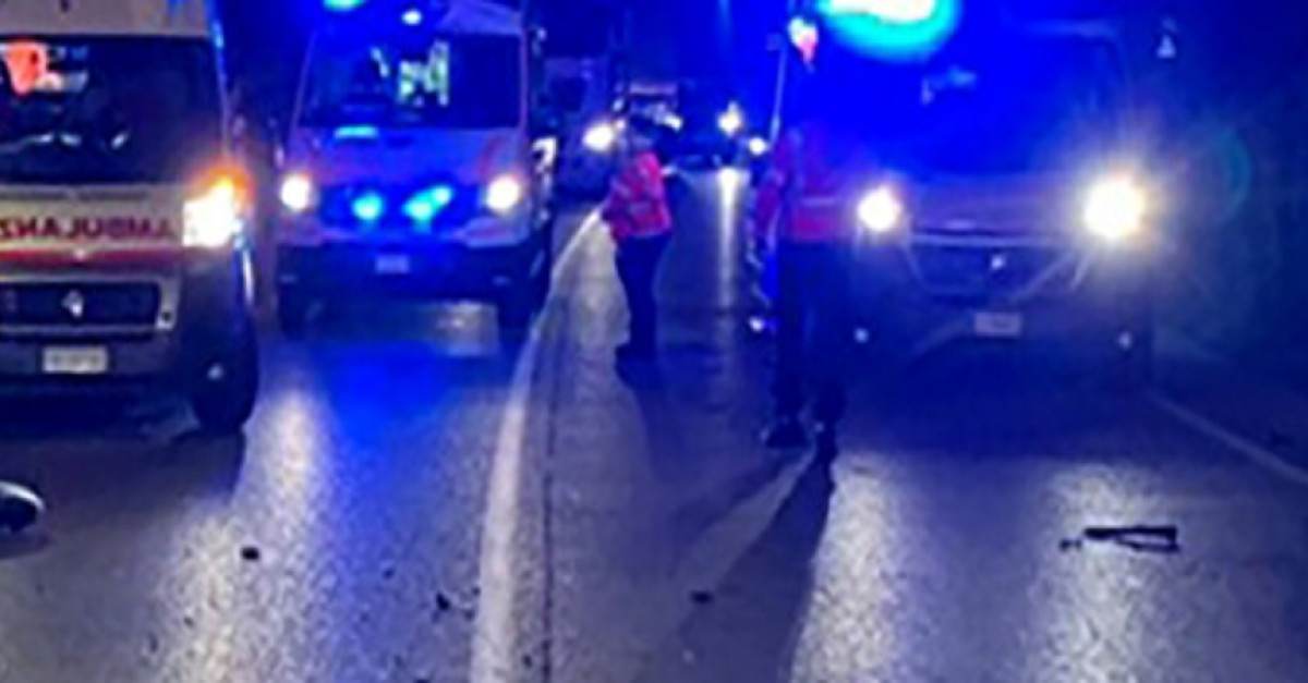 Tragedia nella notte, schianto in moto contro un'auto: Luca Colosio è ...